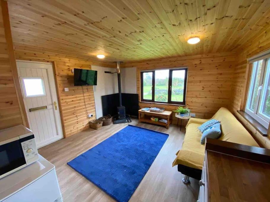 Idyllic Cornish Retreat At Puffin Lodge Хелстон Экстерьер фото